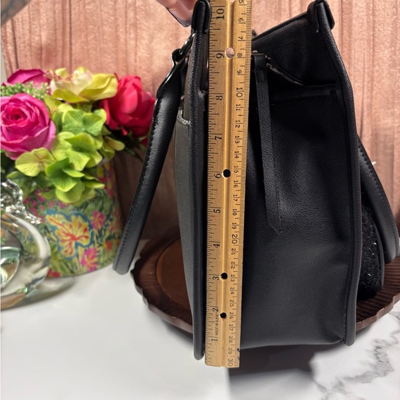 Juicy Couture Two-in-One Tote Purse Set. - Picture 11 of 12